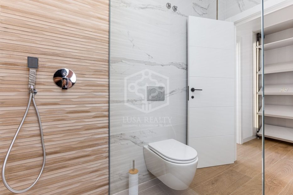 Villa in Benidorm, Alicante, Spain No. 111031