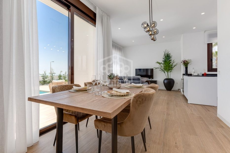 Villa in Benidorm, Alicante, Spain No. 111031