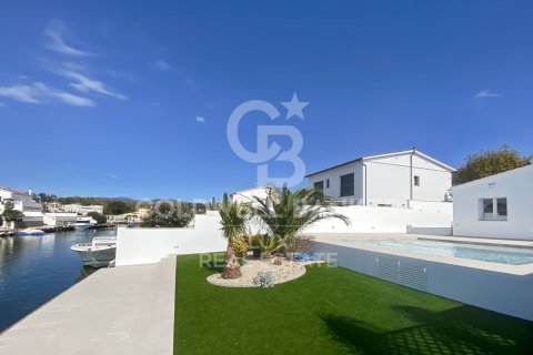 Villa in vendita a Empuriabrava, Girona, Spagna 3 camere da letto, 138 mq. N° 160265 - foto 27