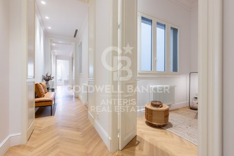 Apartament w Barcelona, Hiszpania 2 sypialnie, 157 mkw. nr 160266 – zdjęcie 6