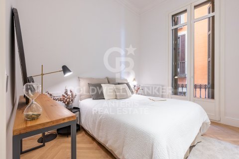 Apartament w Barcelona, Hiszpania 2 sypialnie, 157 mkw. nr 160266 – zdjęcie 11