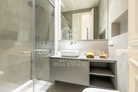 Apartament w Barcelona, Hiszpania 2 sypialnie, 157 mkw. nr 160266 – zdjęcie 13
