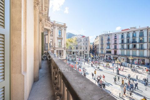 Apartament w Barcelona, Hiszpania 2 sypialnie, 157 mkw. nr 160266 – zdjęcie 21