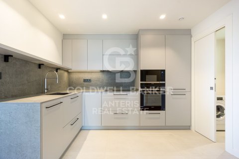 Huoneisto myytävänä Barcelona, Espanja, 2 makuuhuonetta, 93 m2 No. 160269 - kuva 8