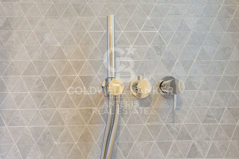 Huoneisto myytävänä Barcelona, Espanja, 2 makuuhuonetta, 93 m2 No. 160269 - kuva 11