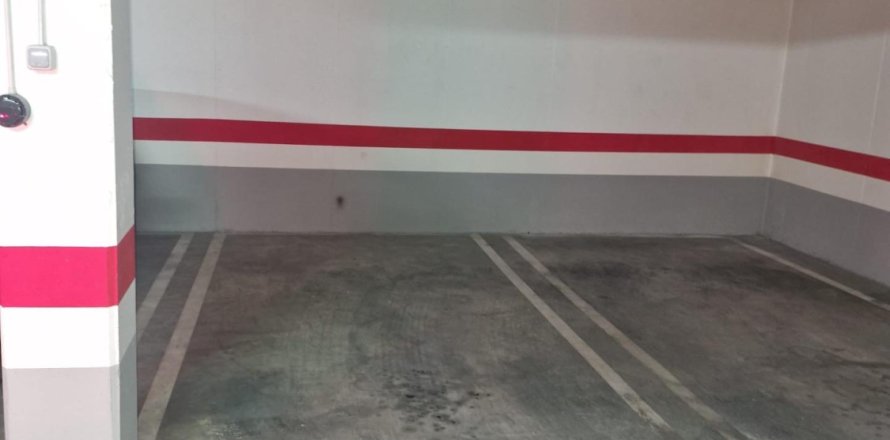 Garage in Torrevieja, Alicante, Spain 15 sq.m. No. 193736