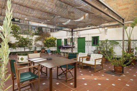 Apartment à vendre à Barcelona, Espagne, 5 chambres, 197 m2 No. 195597 - photo 2