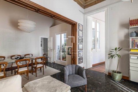 Apartment à vendre à Barcelona, Espagne, 5 chambres, 197 m2 No. 195597 - photo 14