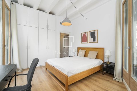 Apartment à vendre à Barcelona, Espagne, 2 chambres, 79 m2 No. 195596 - photo 16