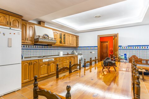 Villa for sale Las Rozas de Madrid, Madrid, Spain 5 bedrooms, 800 sq.m. No. 108117 - photo 26