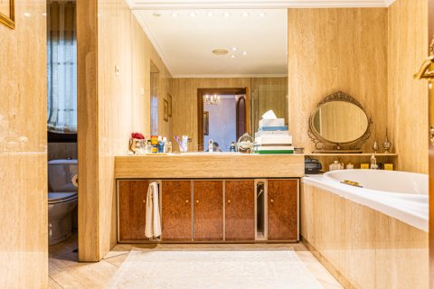 Villa for sale Las Rozas de Madrid, Madrid, Spain 5 bedrooms, 800 sq.m. No. 108117 - photo 23