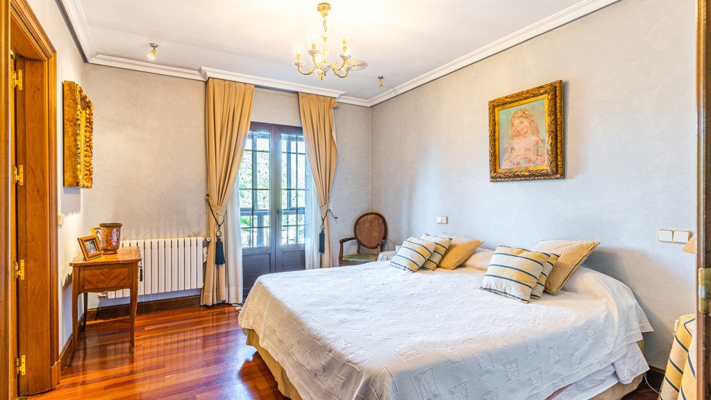 Villa in Las Rozas de Madrid, Madrid, Spain 5 bedrooms, 800 sq.m. No. 108117