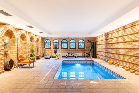 Villa for sale Las Rozas de Madrid, Madrid, Spain 5 bedrooms, 800 sq.m. No. 108117 - photo 24