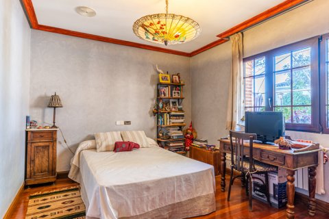 Villa for sale Las Rozas de Madrid, Madrid, Spain 5 bedrooms, 800 sq.m. No. 108117 - photo 17