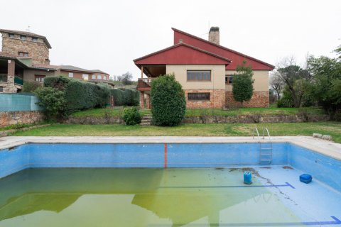 Villa for sale El Molar, Madrid, Spain 6 bedrooms, 664 sq.m. No. 108120 - photo 4