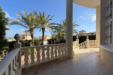 Huvila myytävänä Alicante, Espanja, 6 makuuhuonetta, 884 m2 No. 192322 - kuva 8