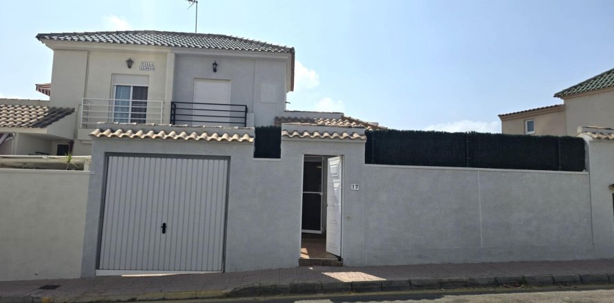 Townhouse in Torrevieja, Alicante, Spanien 3 Schlafzimmer, 76 m2 Nr. 192323