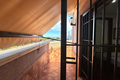 Townhouse zum Verkauf in Torrevieja, Alicante, Spanien 4 Schlafzimmer, 260 m2 Nr. 192327 - Foto 25