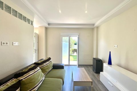 Продажа квартиры в Дехеса де Кампоамор, Аликанте, Испания 3 спальни, 67м2 №192325 - фото 15