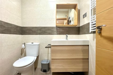 Продажа квартиры в Дехеса де Кампоамор, Аликанте, Испания 3 спальни, 67м2 №192325 - фото 18