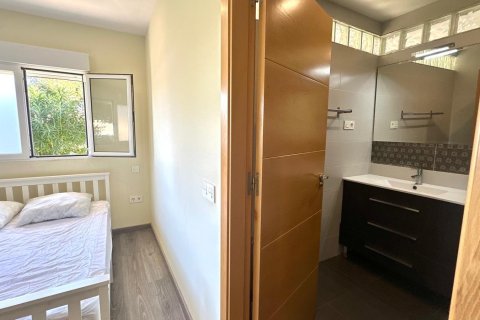 Продажа квартиры в Дехеса де Кампоамор, Аликанте, Испания 3 спальни, 67м2 №192325 - фото 25
