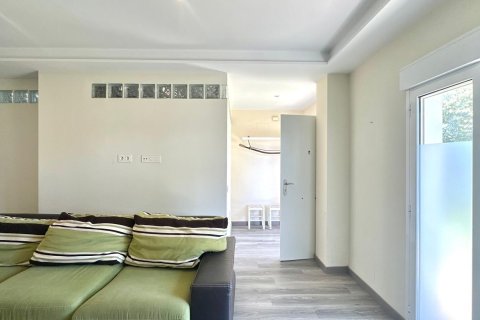 Продажа квартиры в Дехеса де Кампоамор, Аликанте, Испания 3 спальни, 67м2 №192325 - фото 16