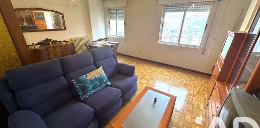Apartment à San Andres del Rabanedo, Leon, Espagne 3 chambres, 93 m2 No. 185164