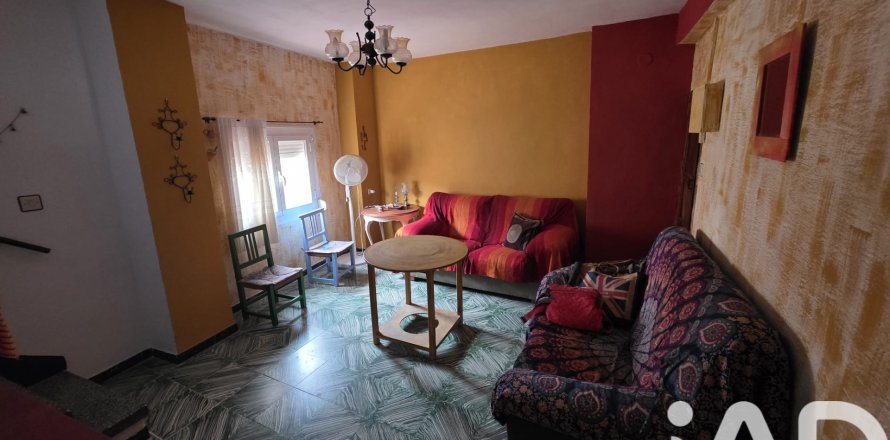 Apartment in Moratalla, Murcia, Spain 3 bedrooms, 186 sq.m. No. 185165