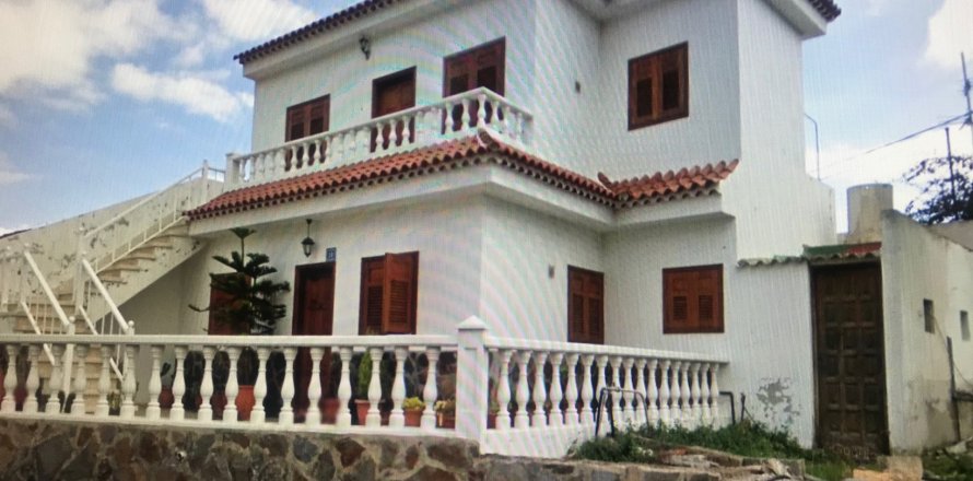 Villa en Arona, Tenerife, España 3 dormitorios, 90 m2 No. 183679