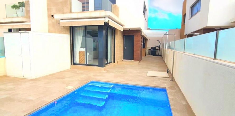 Villa San Pedro del Pinatar, Murcia, Spain 3 bedrooms, 120 sq.m. No. 115934