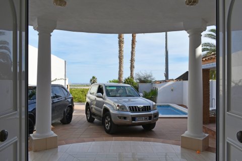 Villa for sale Torremendo, Alicante, Spain 5 bedrooms, 360 sq.m. No. 115931 - photo 6