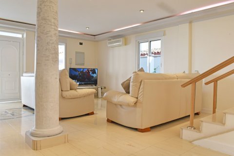 Villa for sale Torremendo, Alicante, Spain 5 bedrooms, 360 sq.m. No. 115931 - photo 9