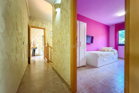Продажа дома в Ллика Д'амунт, Барселона, Испания 3 спальни, 306м2 №173977 - фото 24