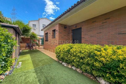 Продажа дома в Ллика Д'амунт, Барселона, Испания 3 спальни, 306м2 №173977 - фото 3