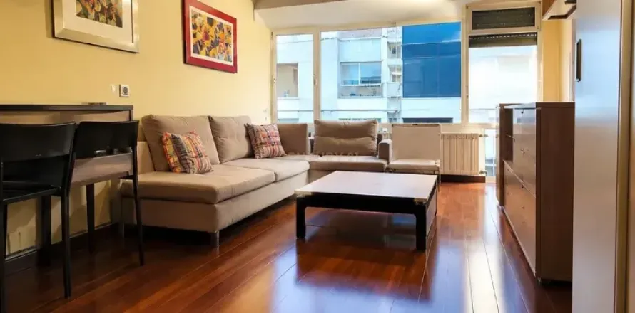 Dzīvoklis Barcelona, Spānijā 2 istabas, 68 m2 Nr. 173974