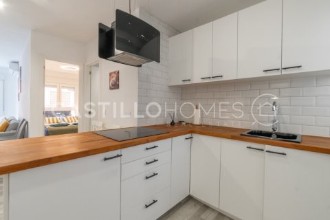 Apartamento en venta en Torrevieja, Alicante, España 3 dormitorios, 99 m2 No. 149296 - foto 7