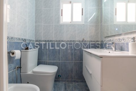 Apartamento en venta en Torrevieja, Alicante, España 3 dormitorios, 99 m2 No. 149296 - foto 16