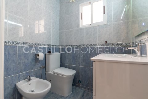 Apartamento en venta en Torrevieja, Alicante, España 3 dormitorios, 99 m2 No. 149296 - foto 17