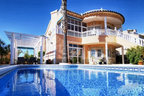 Huvila myytävänä Los Altos, Alicante, Espanja, 5 makuuhuonetta, 250 m2 No. 149295 - kuva 1