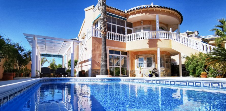 Huvila Los Altos, Alicante, Espanja 5 makuuhuonetta, 250 m2 No. 149295