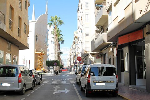 Kommersiell fastighet till salu i Torrevieja, Alicante, Spanien 3 sovrum, 105 kvm. Nr. 144342 - foto 29