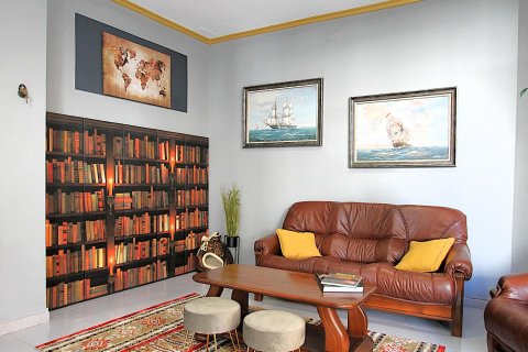 Kommersiell fastighet till salu i Torrevieja, Alicante, Spanien 3 sovrum, 105 kvm. Nr. 144342 - foto 26