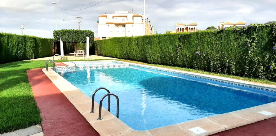 Таунхаус в Аликанте, Испания 2 спальни,  №144339