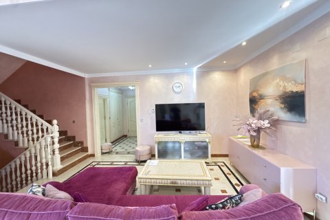 Villa à vendre à Cabo Roig, Alicante, Espagne, 4 chambres, 455 m2 No. 144338 - photo 9