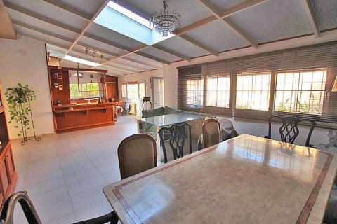 Villa in vendita a Torrevieja, Alicante, Spagna 6 camere da letto, 320 mq. N° 144343 - foto 9