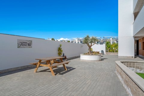 Apartment for sale in Pilar de la Horadada, Alicante, Spain 2 bedrooms, 70 sq.m. No. 144341 - photo 9