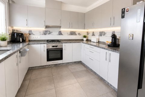 Huvila myytävänä Pinoso, Alicante, Espanja, 4 makuuhuonetta, 150 m2 No. 192311 - kuva 3