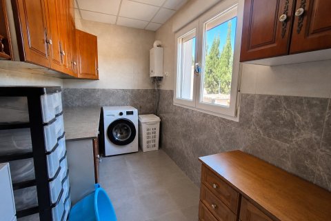 Huvila myytävänä Pinoso, Alicante, Espanja, 4 makuuhuonetta, 150 m2 No. 192311 - kuva 14