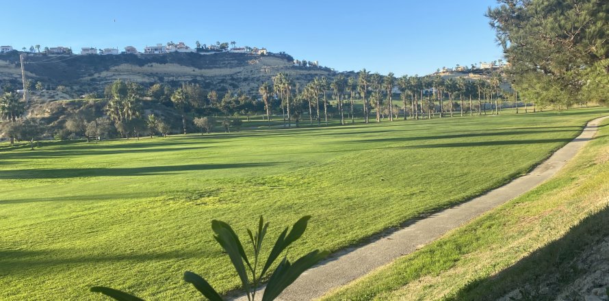 Attico a Ciudad Quesada, Alicante, Spagna 3 camere da letto, 450 mq. N° 143841