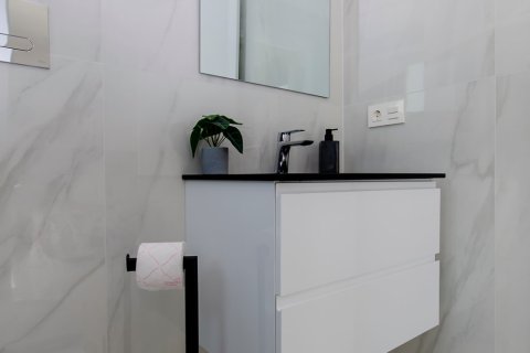 Attico in vendita a Alicante, Spagna 3 camere da letto, 138 mq. N° 143835 - foto 29